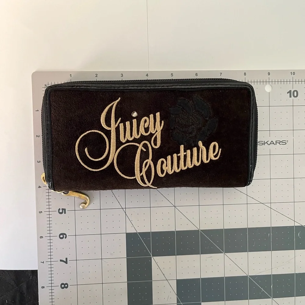 Juicy Couture this authentic